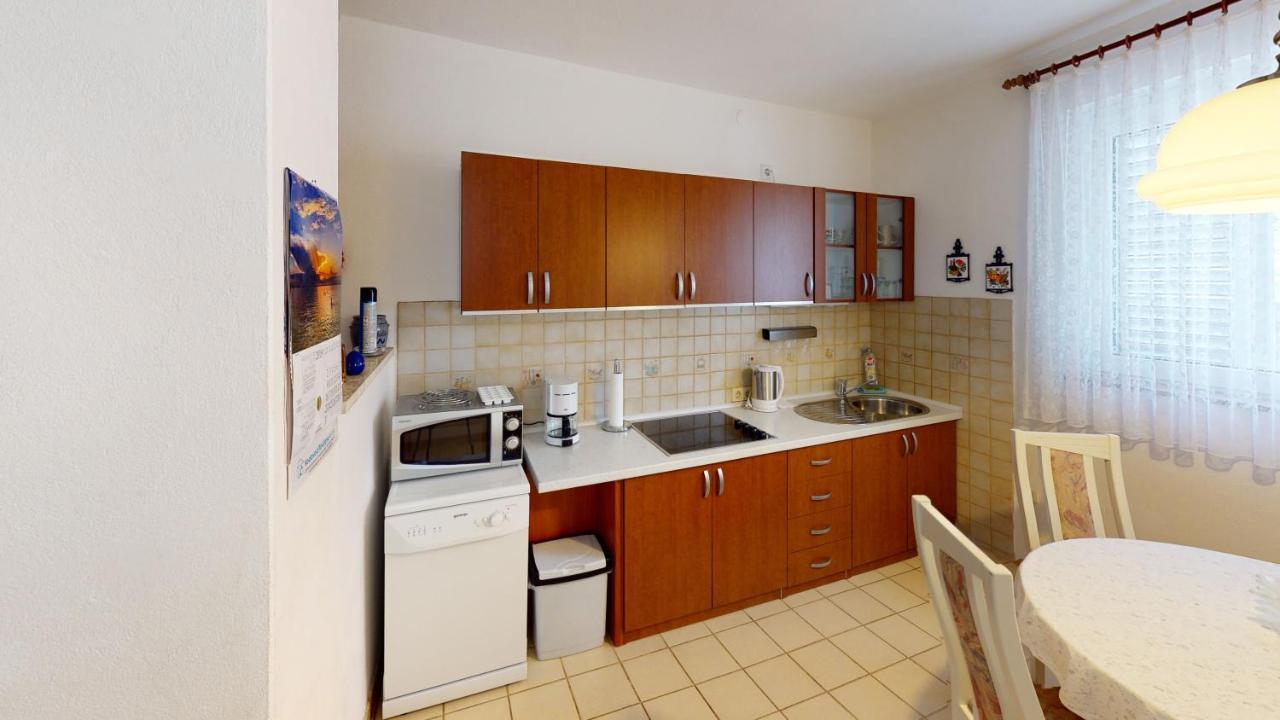 Appartements Slavica Povljana Buitenkant foto